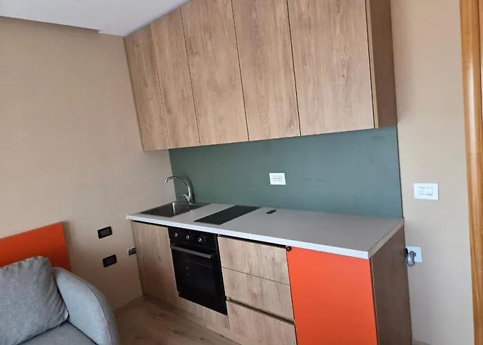 Bazzar Apartment *